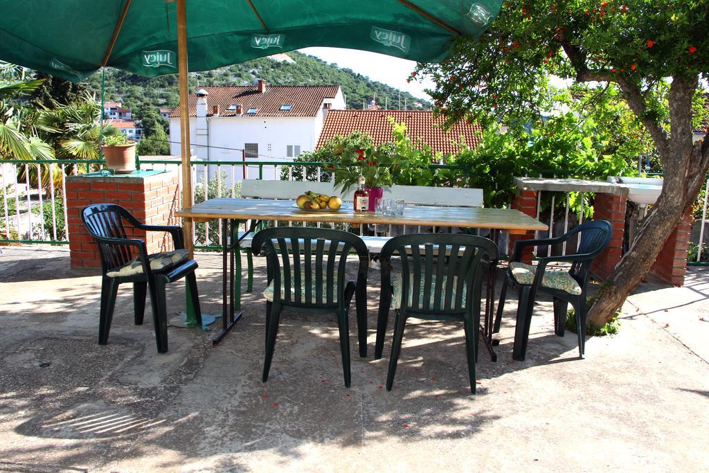 Apartments Villa Russo Tisno Exterior foto